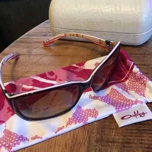 Oakley sunglasses